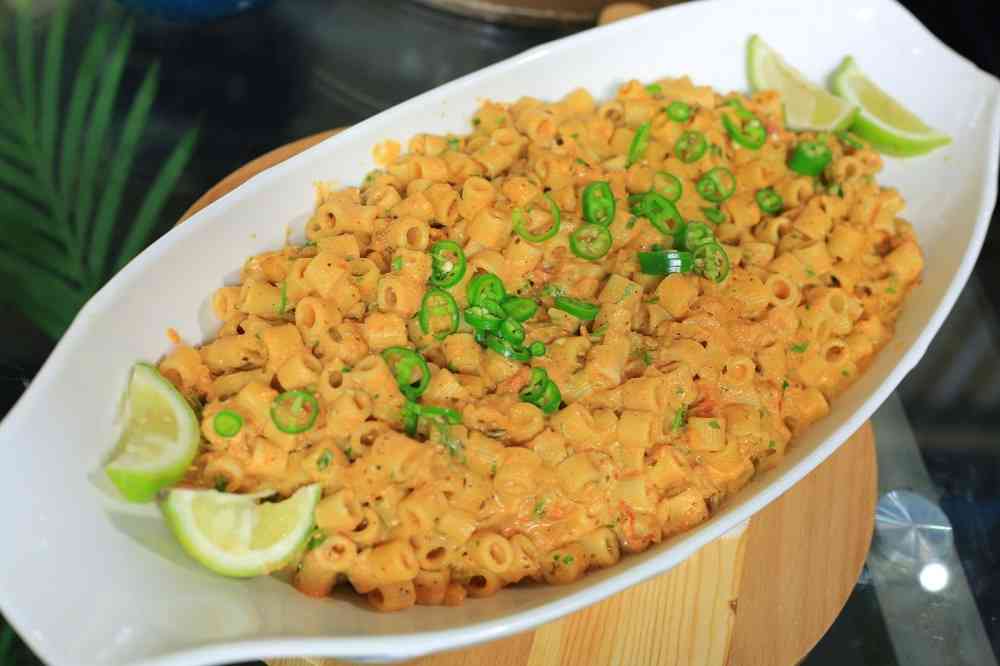 مكرونة بالصوص الوردي