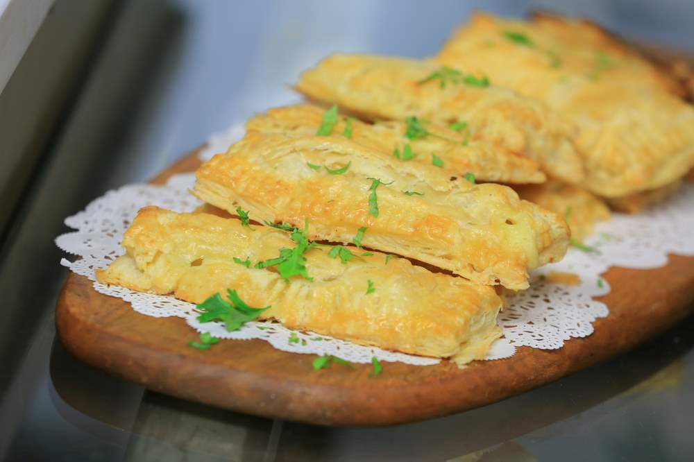 باف بيستري بالجبن