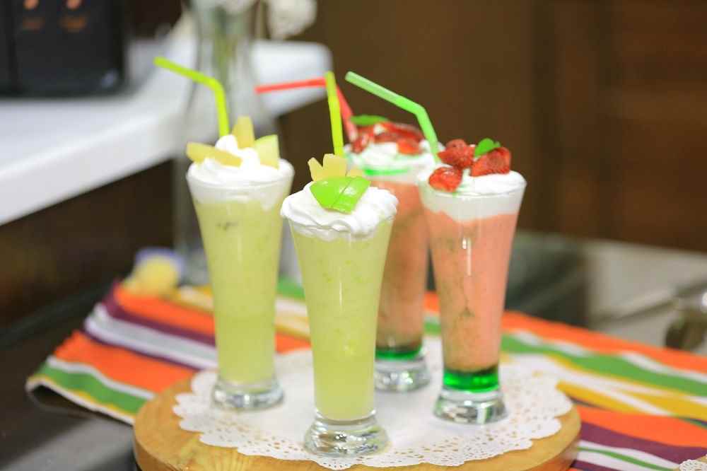 سموذي تفاح أخضر بالأناناس