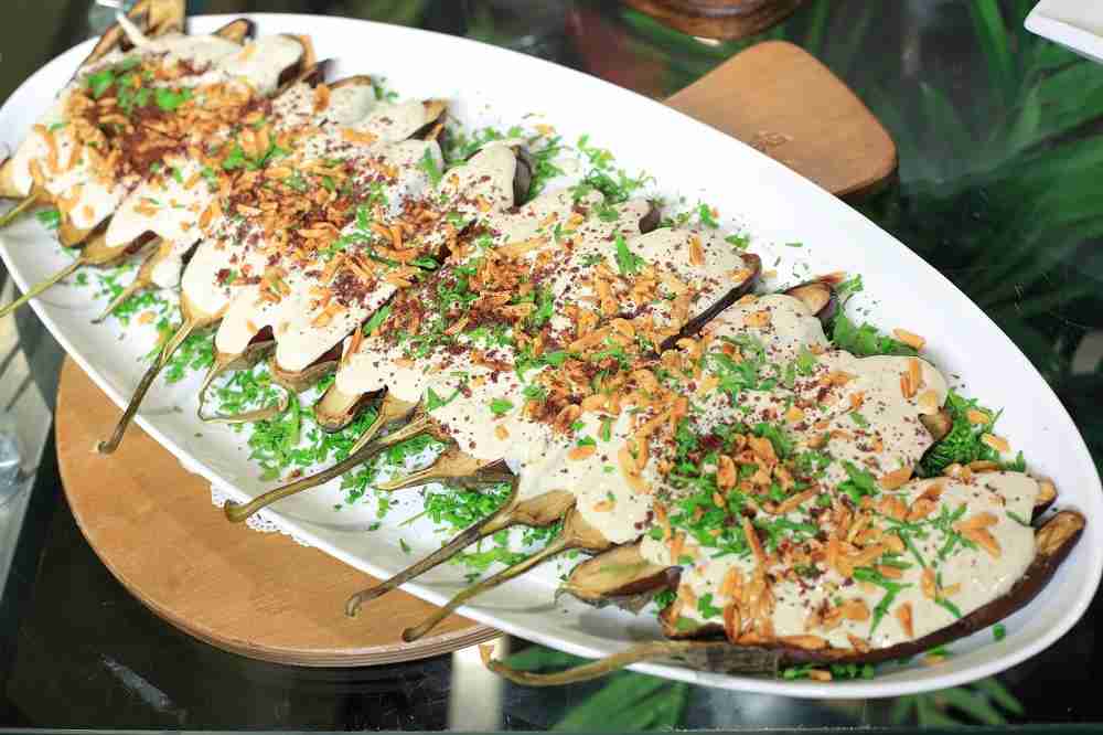 قوارب متبل الباذنجان