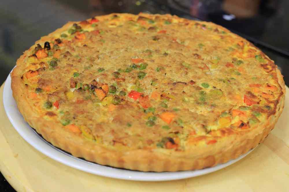 كيش التونة والبسلة