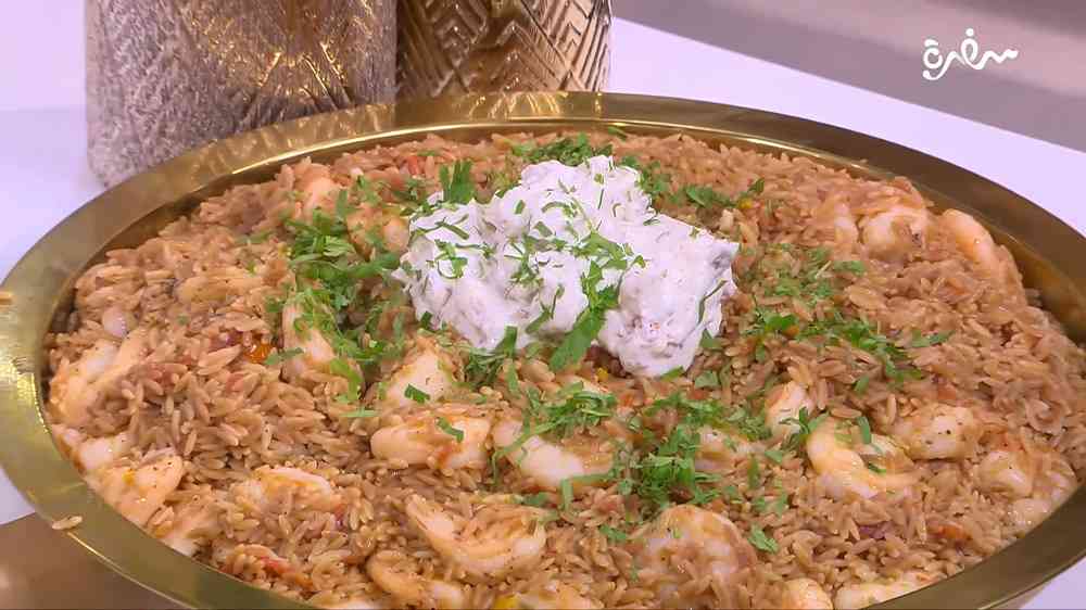 لسان عصفور مع الجمبري والفيتا