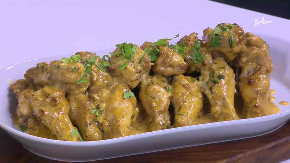 أجنحة بصوص الثوم الكريمي