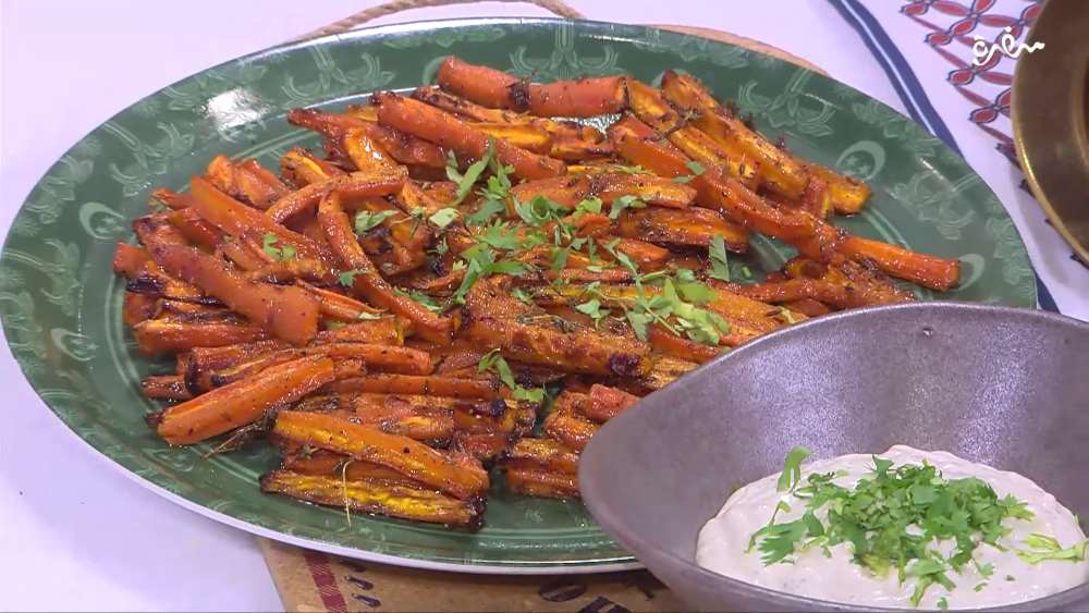 جزر في الفرن بصوص الزبادي بالطحينة