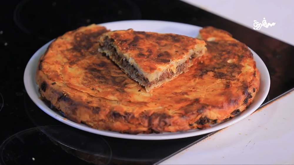 صينية رقاق باللحمة