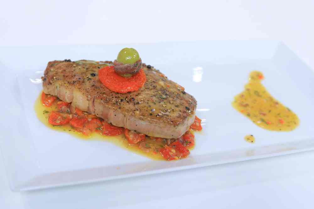 فيليه الطماطم المجففة والأنشوجة