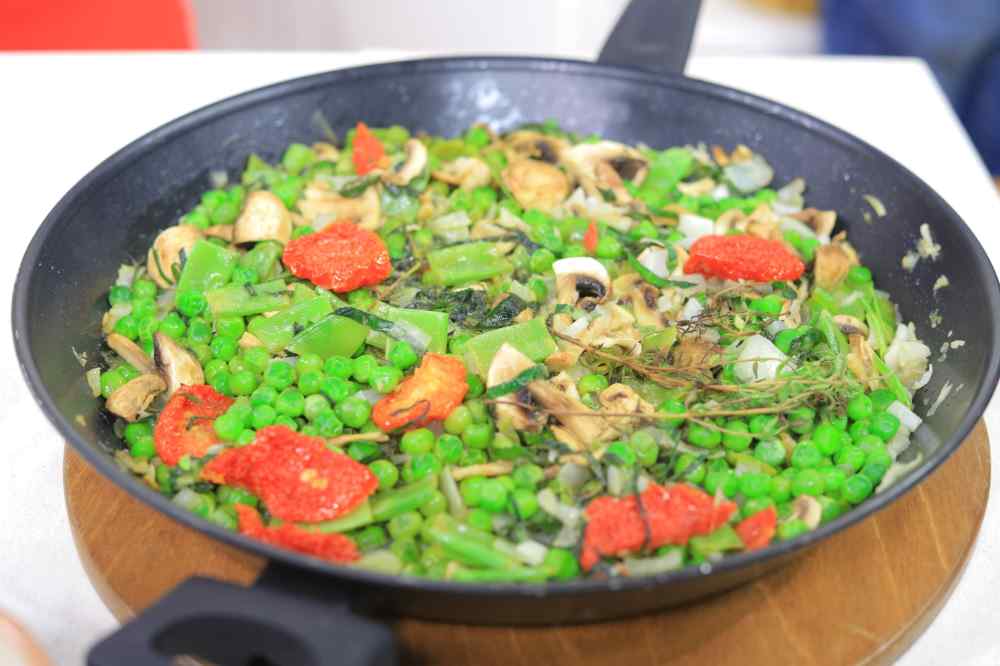 مشروم بالبسلة