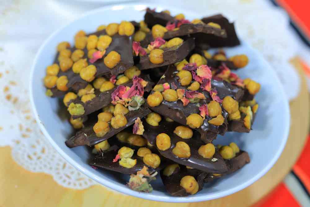 حمص بالشوكولاتة