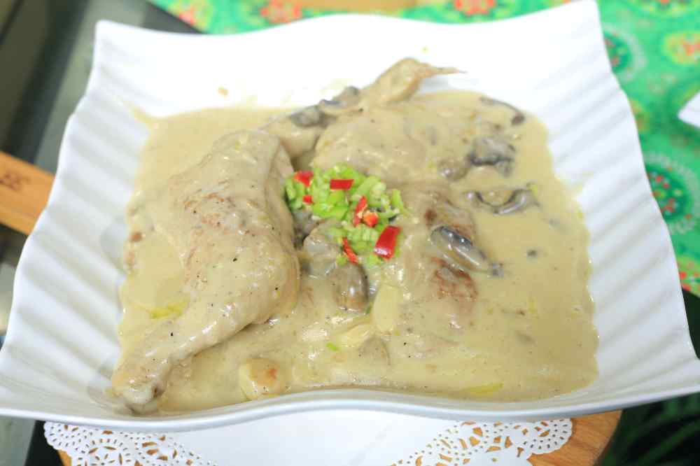 دجاج بصوص المشروم