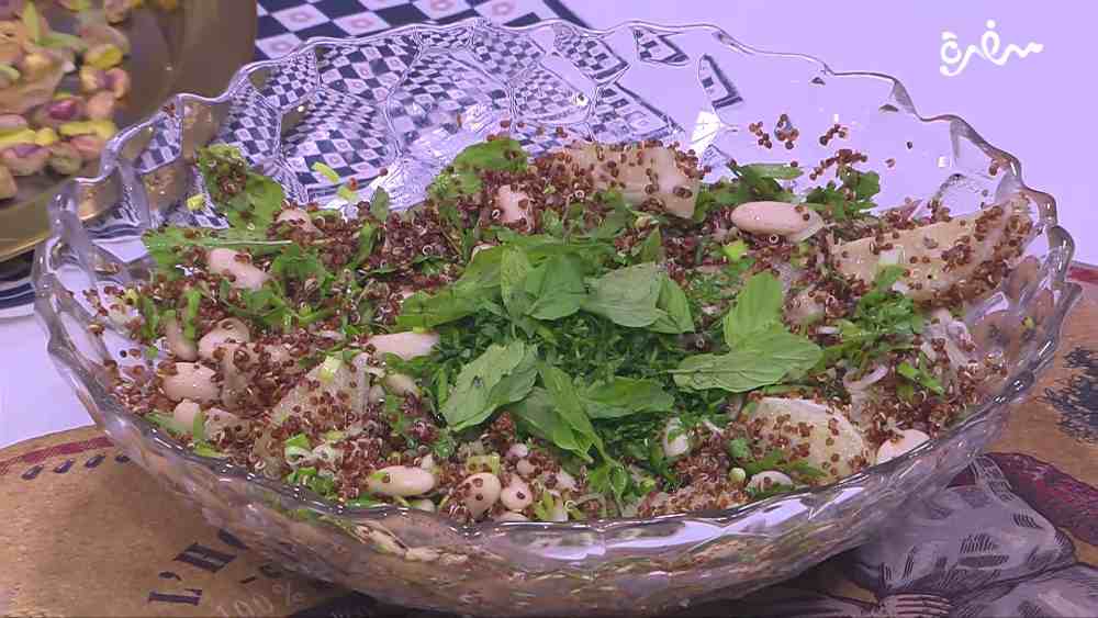 سلطة البقدونس والكينوا