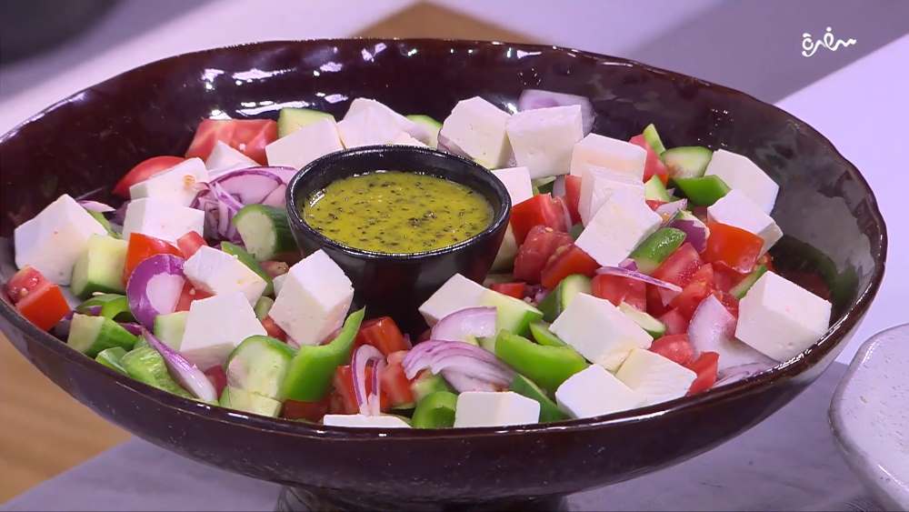 سلطة يوناني