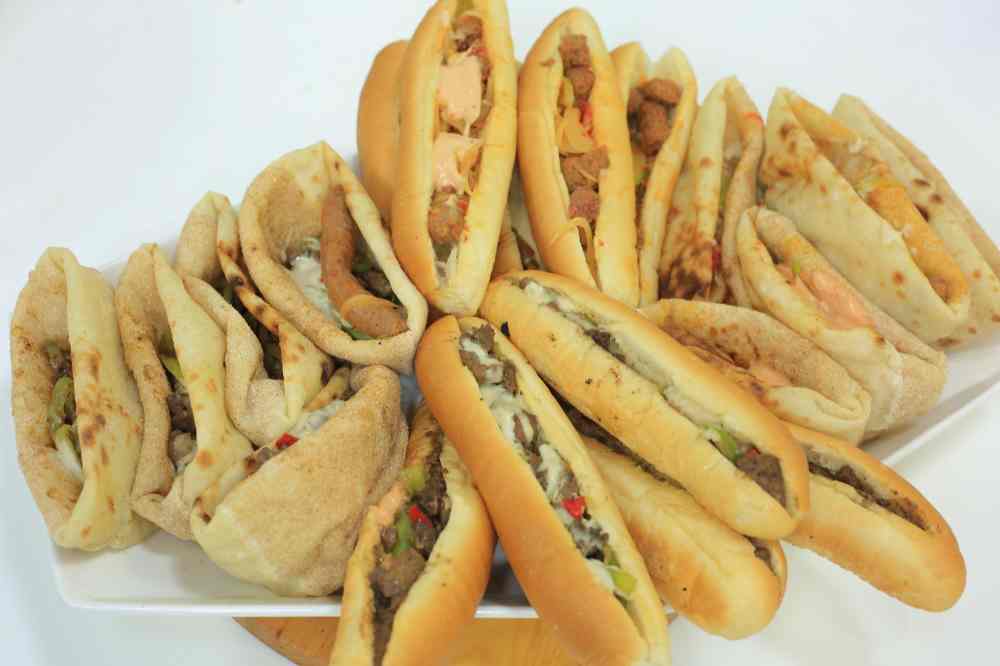 سندوتشات كبدة وسجق