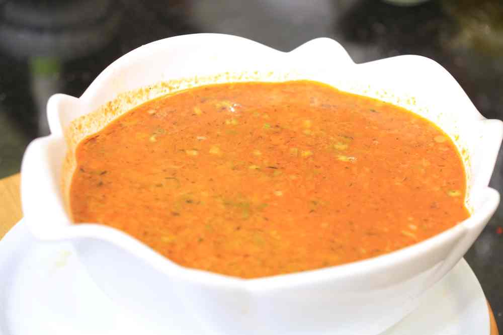شوربة لسان عصفور بالجمبري