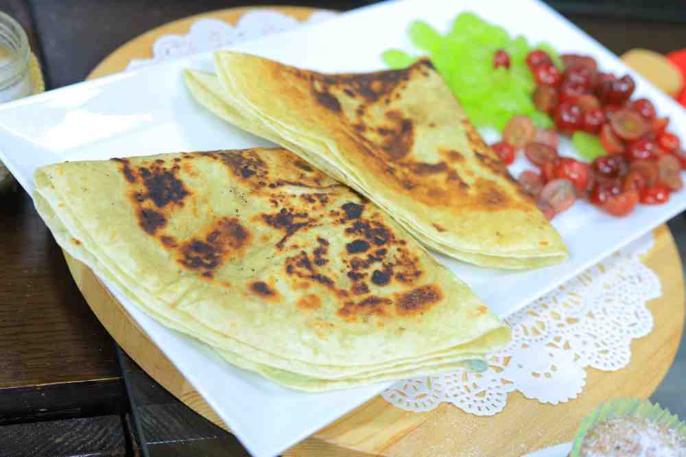كاساديا العنب بالبلو تشيز