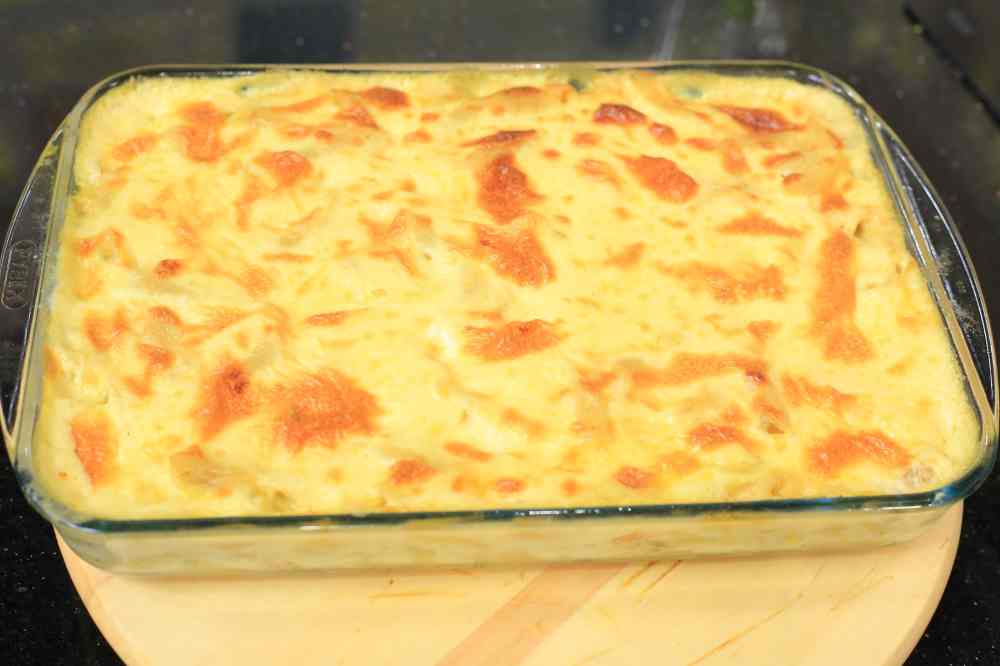 مكرونة بالدجاج والبشاميل