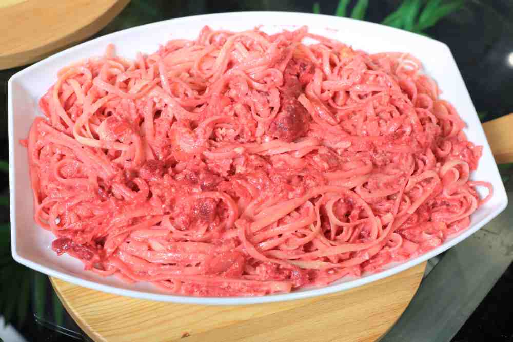 مكرونة بصوص البنجر