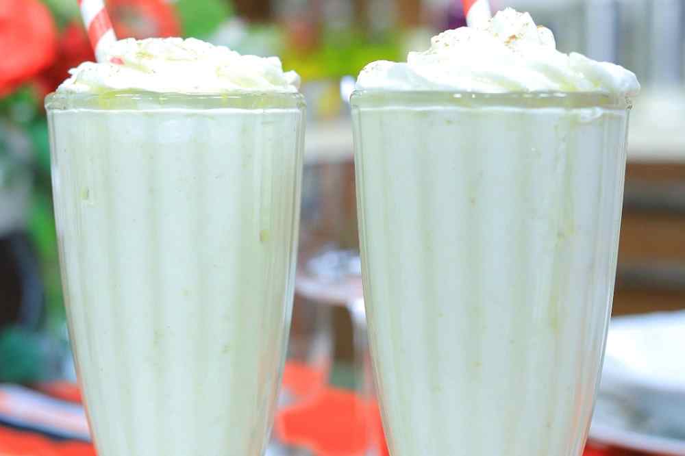 موز بالزبادي