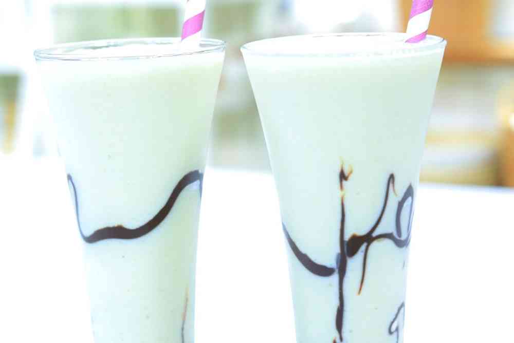 ميلك شيك جوز الهند