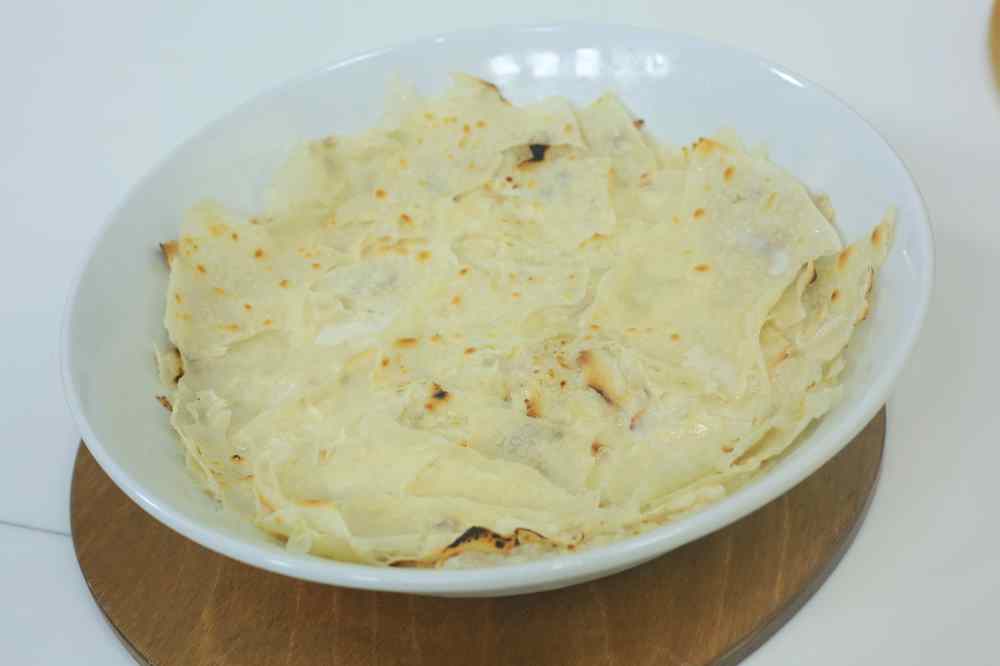 رقاق باللبن والسكر