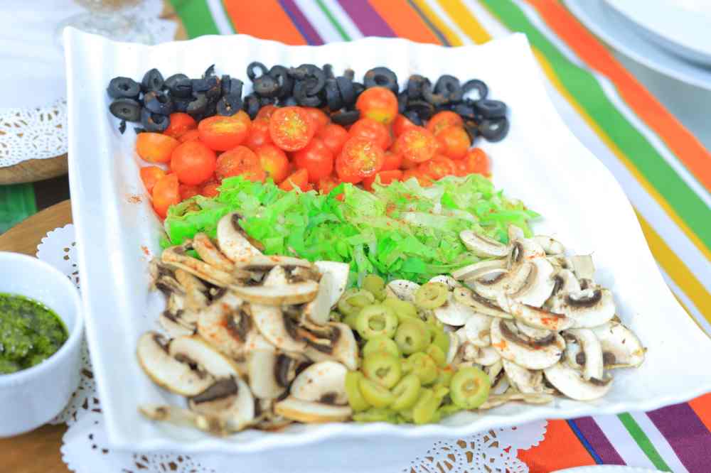 سلطة مشروم بالزيتون