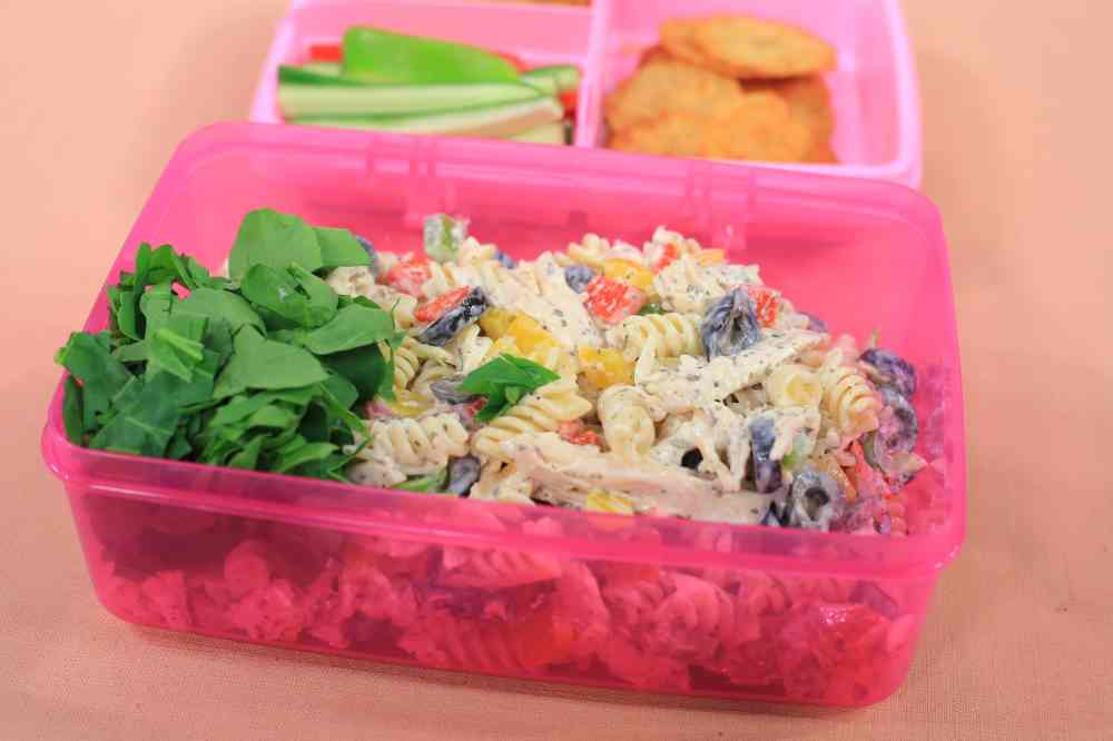 سلطة مكرونة باردة