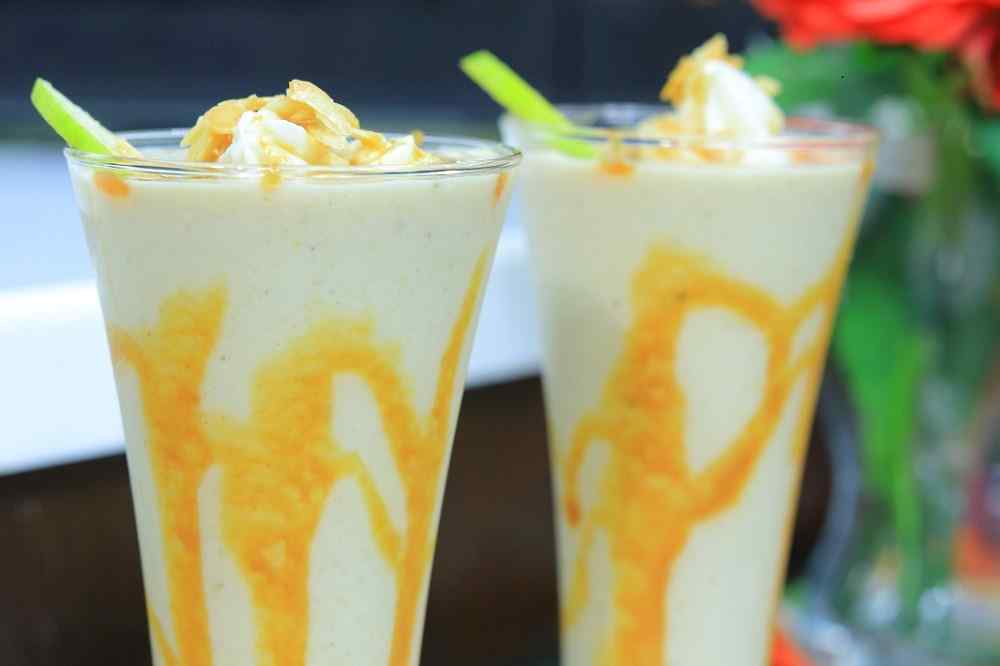 سموذي كمثرى بالموز