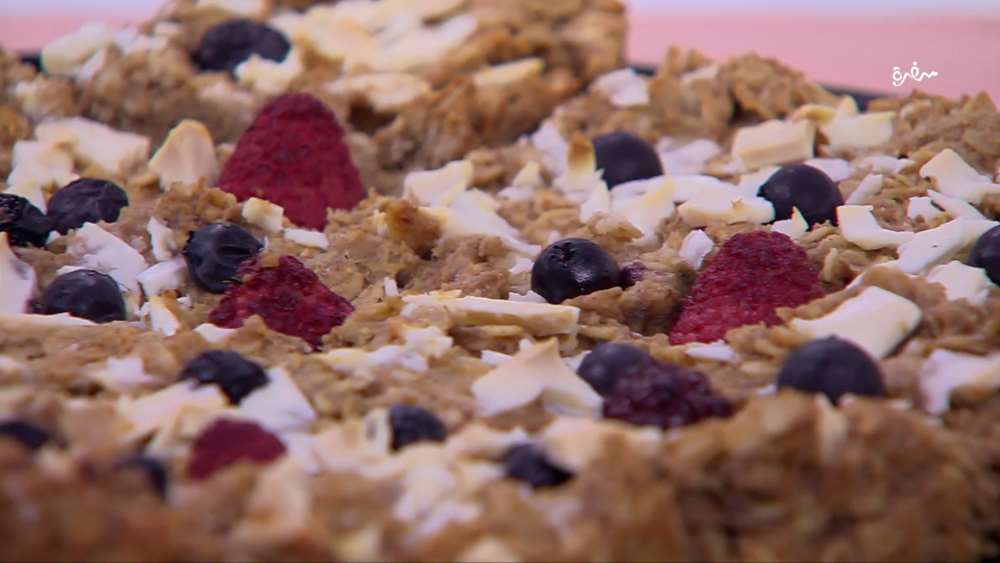 شوفان بالتوت نباتي بدون بيض