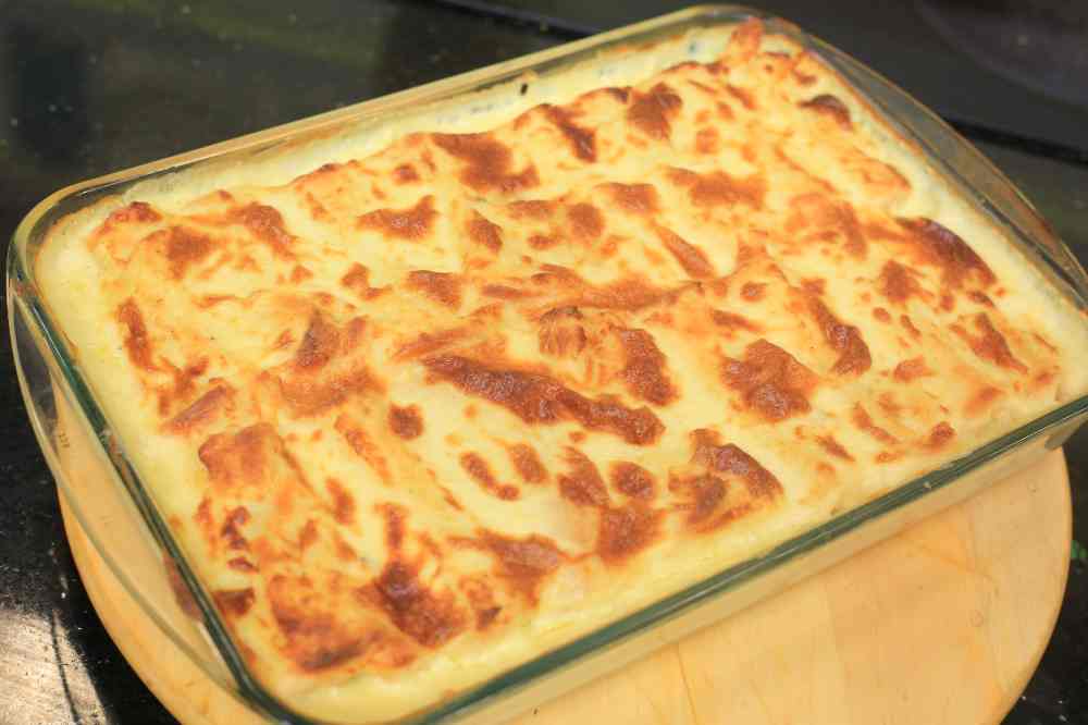 صينية التوست بالدجاج والبشاميل