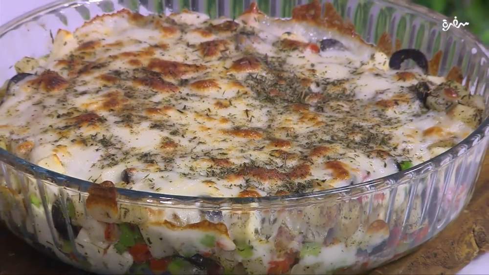 بطاطس بالخضار و الجبن