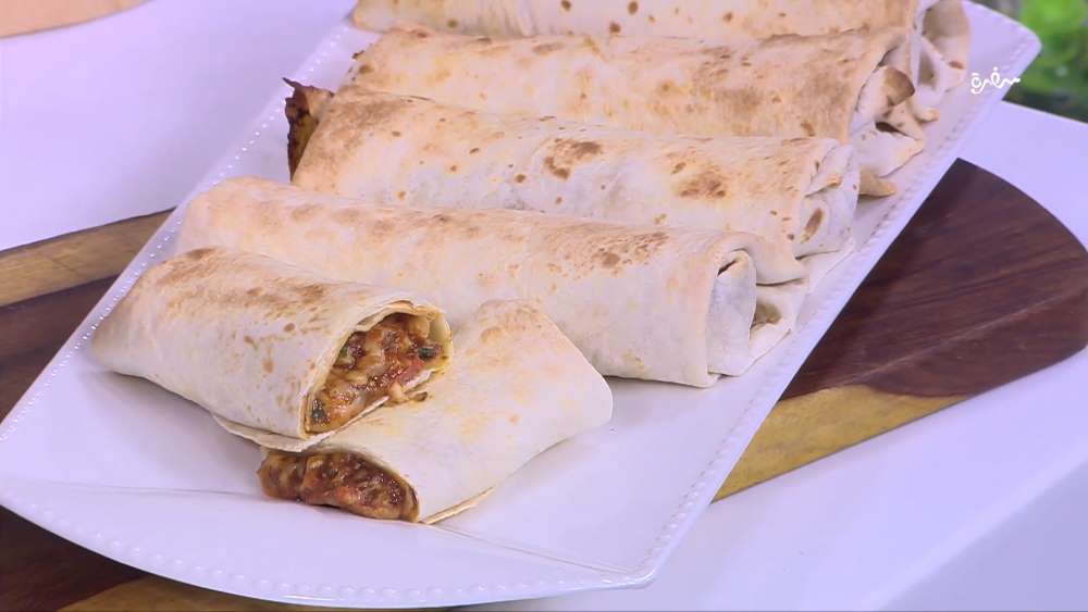 بيتزا رولز