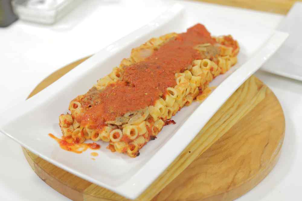 طاجن مكرونة باللحمة المفرومة