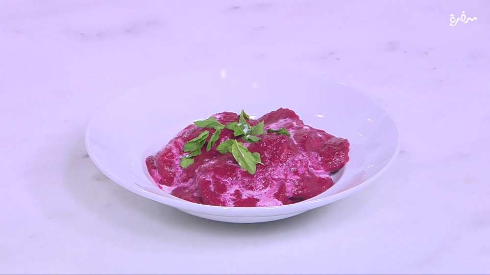 عجينة باستا البنجر الأحمر