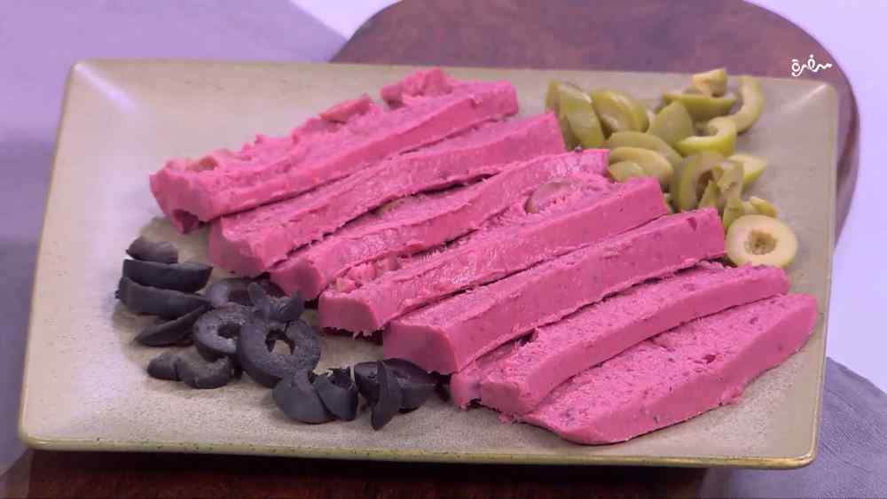 لانشون الدجاج البيتي