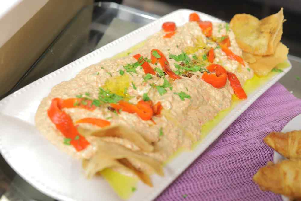 سلطة الجبنة بالفلفل