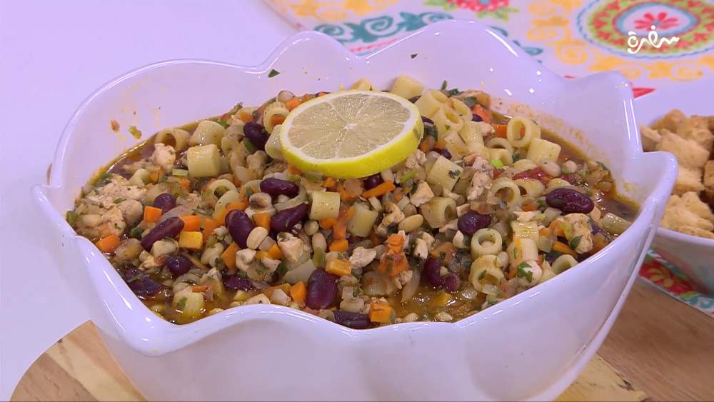 شوربة دجاج مع لوبيا