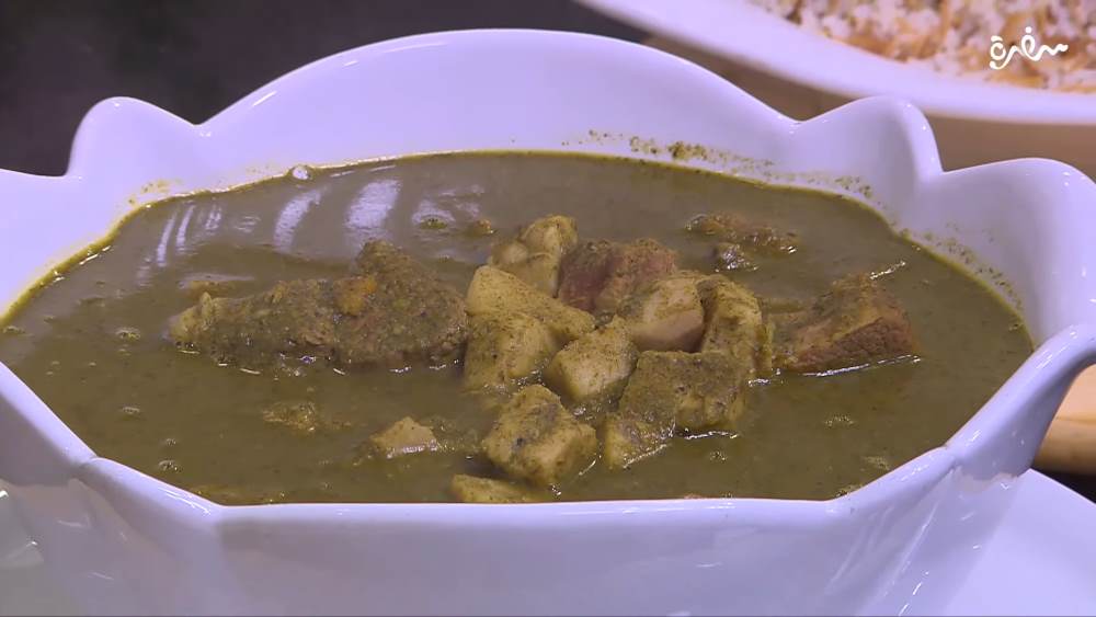 قلقاس باللحمة