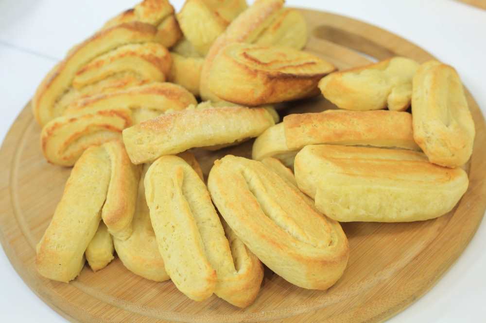 خبز بالزبدة