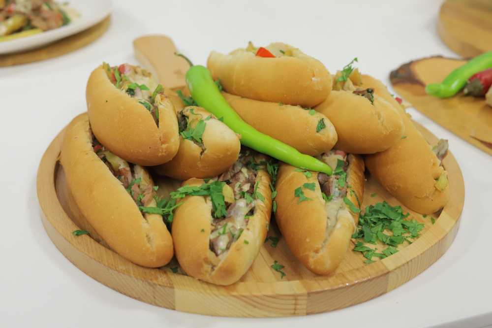 سندوتشات بطاطس بالكبد والقوانص