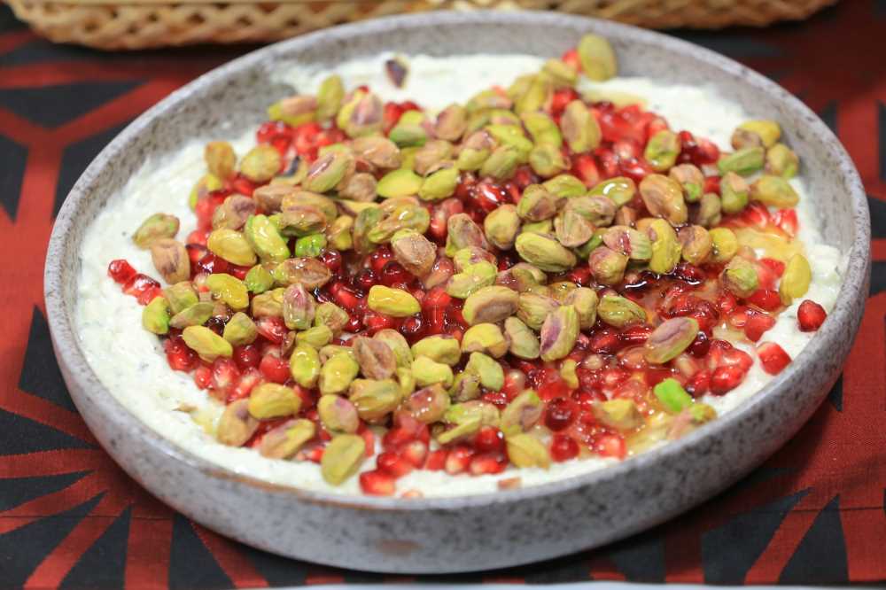 غموس الجبنة بالرمان