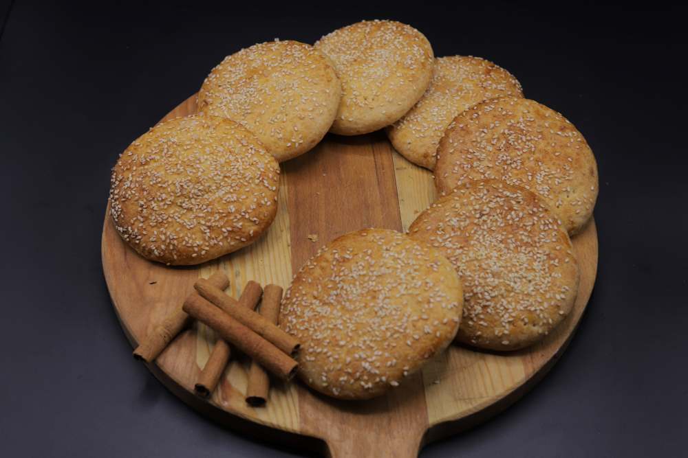 قرص طرية بالسكر والقرفة