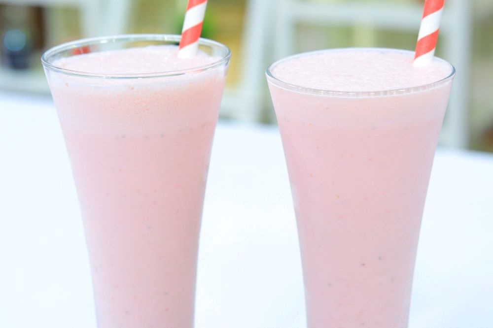 ميلك شيك الفراولة