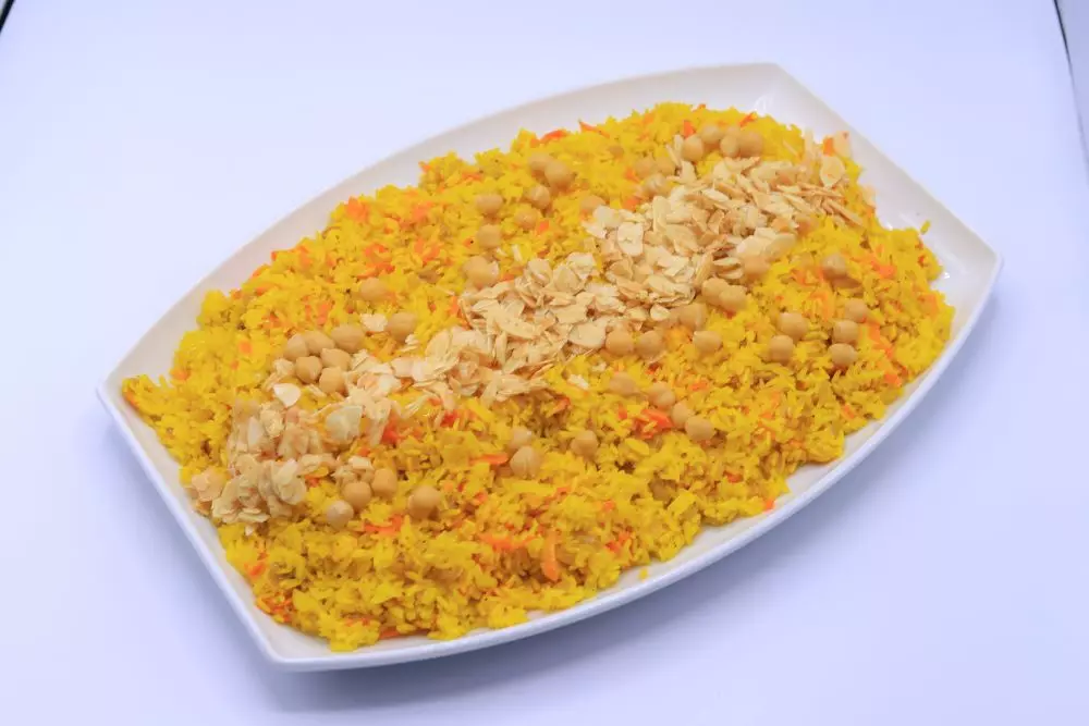 أرز بسمتي بالزبيب