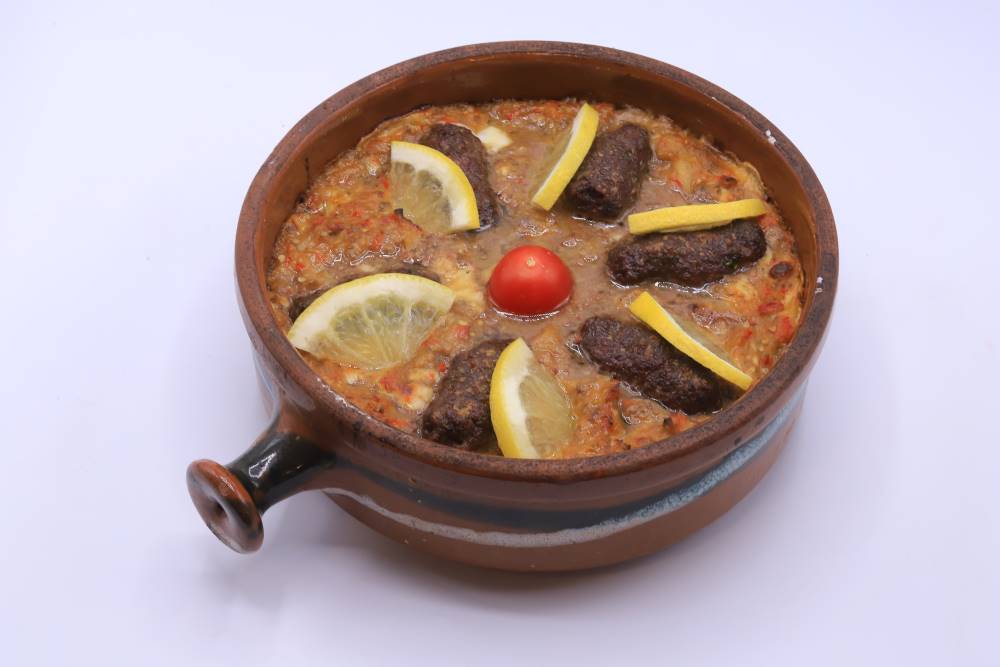 باذنجان مشوي بالكفتة المدخنة
