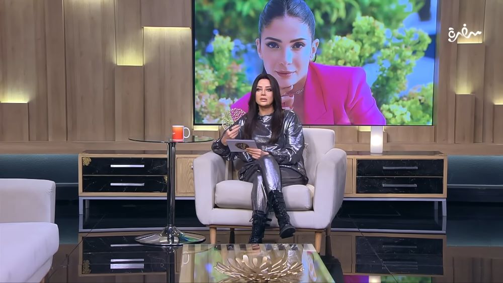 رضوى الشربيني تكشف أول تعليق من منى زكي