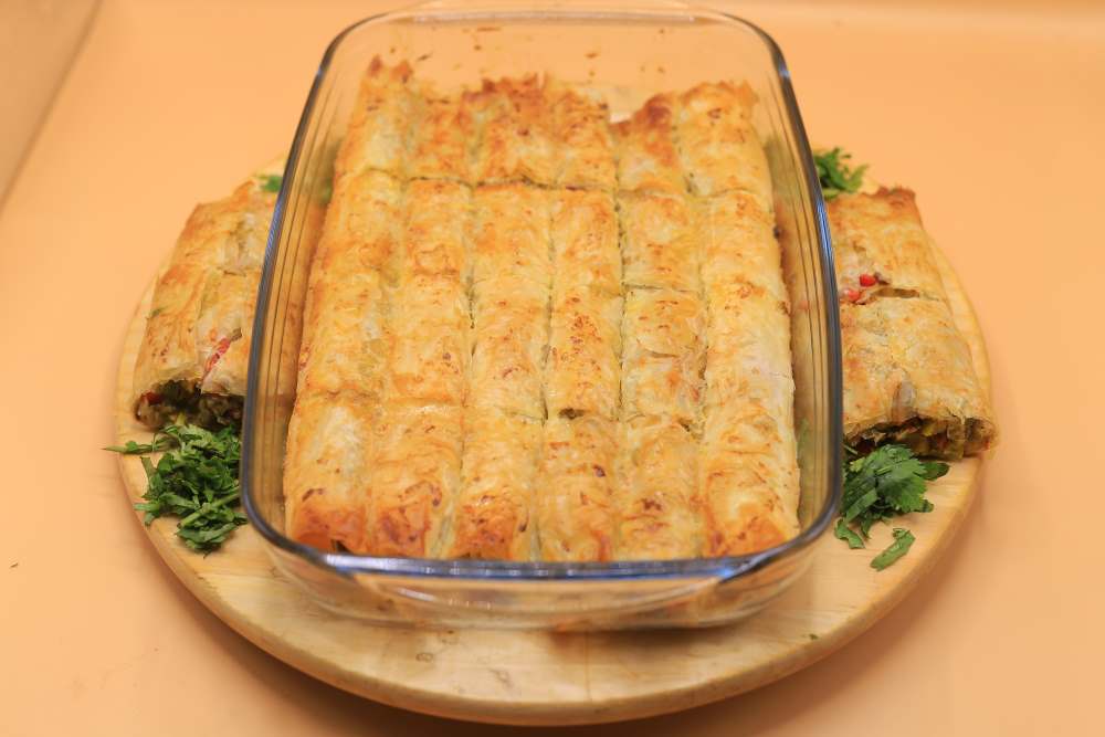 رول الجلاش باللحمة والهالوبينو