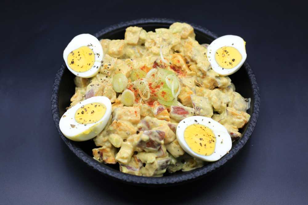 سلطة البطاطا ببديل المايونيز اللايت