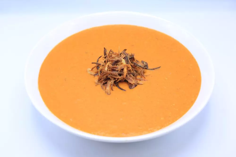 شوربة العدس والخضار المشوي