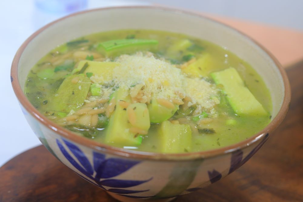شوربة خضار إيطالي