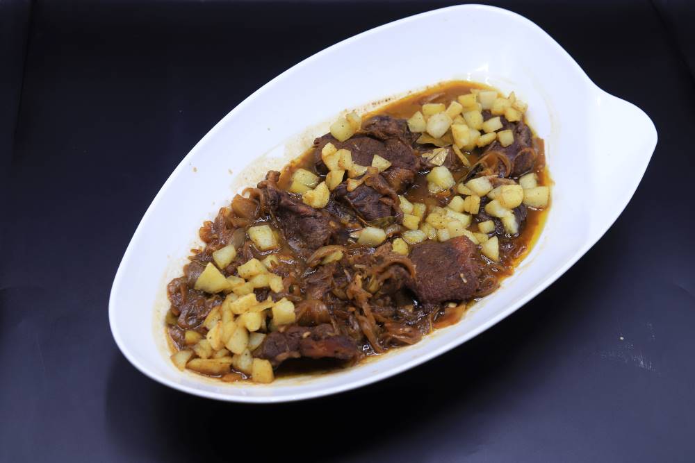طاجن اللحم بالبصل