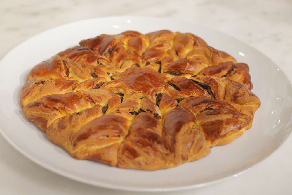 بريوش التمر والمشمش